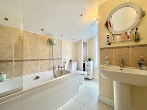 Bathroom/WC- click for photo gallery